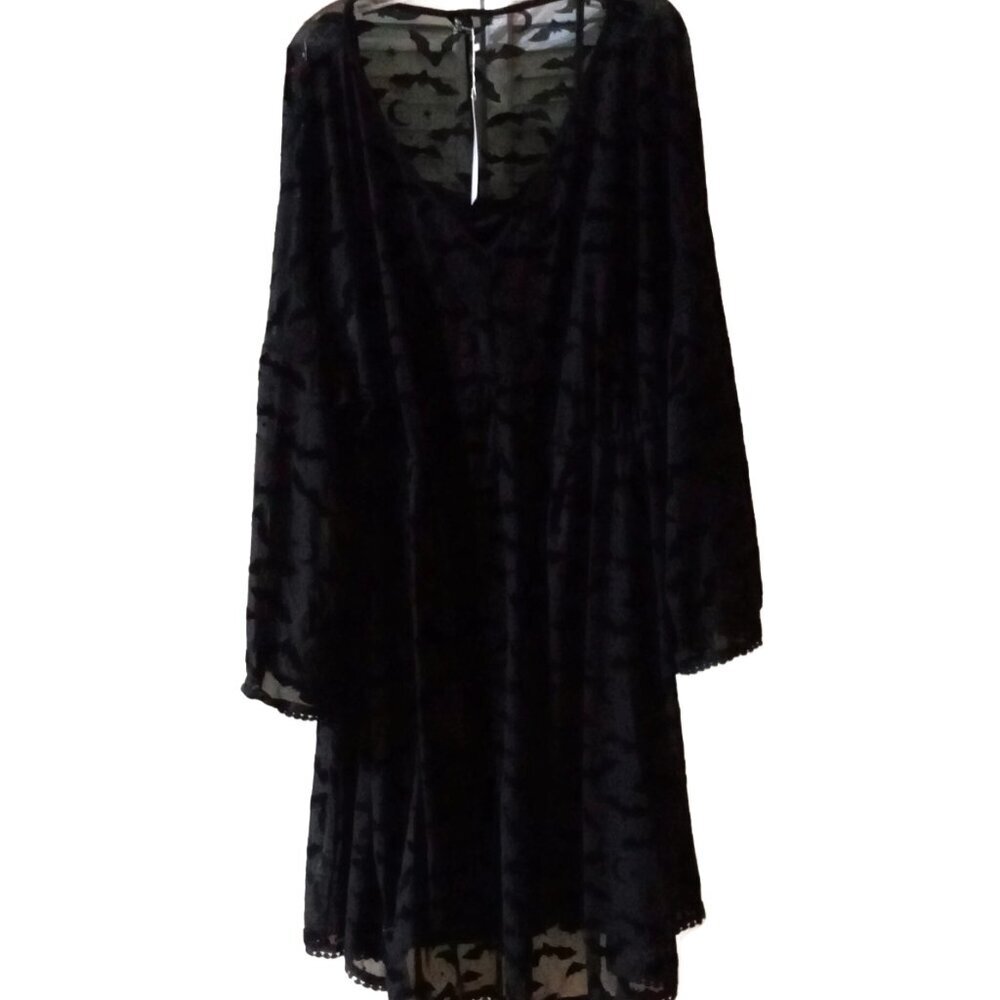 NWT Plus Size 26 Flocked Flying Bats Dress with Lining